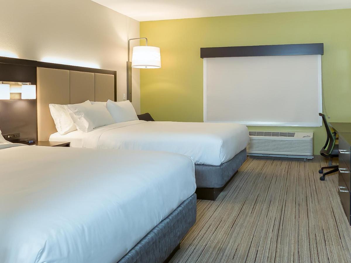 Holiday Inn Express & Suites - Tampa East - Ybor City, An Ihg Hotel Екстериор снимка